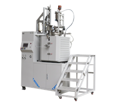 Vertical homogenizing melting furnace